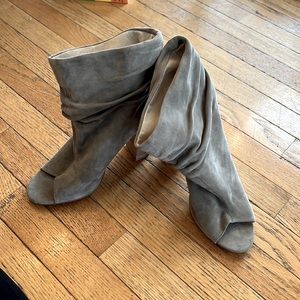 Chinese Laundry taupe suede open toed heeled booties